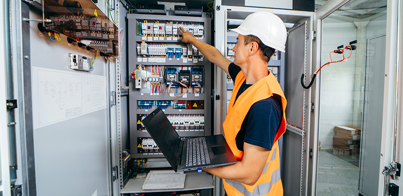 Why You Should Only Hire Licensed Electrical Contractors In Halifax